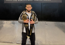 ©instagram.com/islam_makhachev