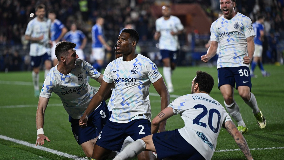 "Интер" отыгрался с 0:2 и вырвал победу в матче Серии А
