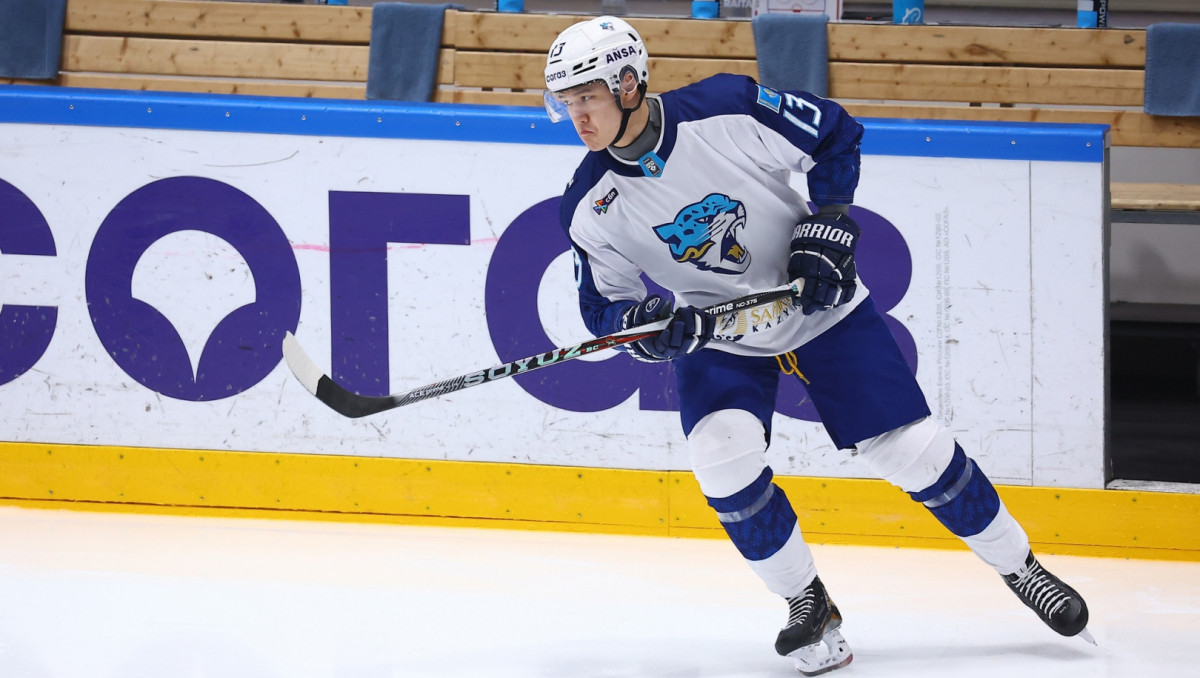 "Барыс" продлил контракт с форвардом после лучшего сезона в КХЛ