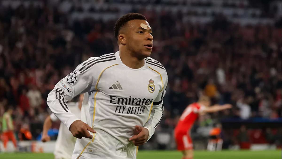 Мбаппе побил рекорд Месси в Лиге чемпионов и вошёл в историю