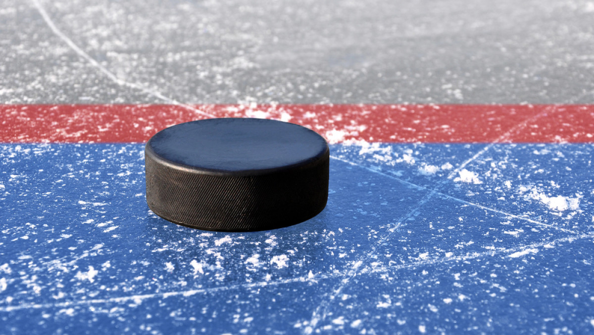 Матч Казахстана на ЧМ по хоккею завершился четырьмя шайбами