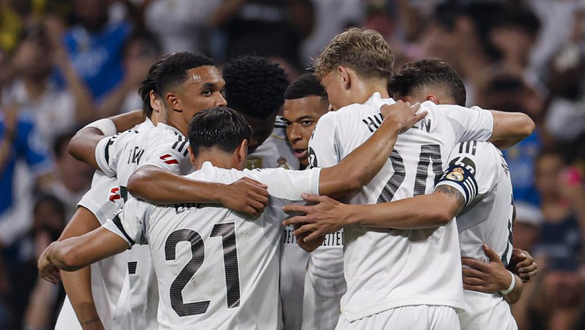 Новый тренер для "Реала"? Легендарный игрок намекнул на большой поворот