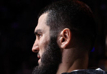 ©instagram.com/arturbeterbiev