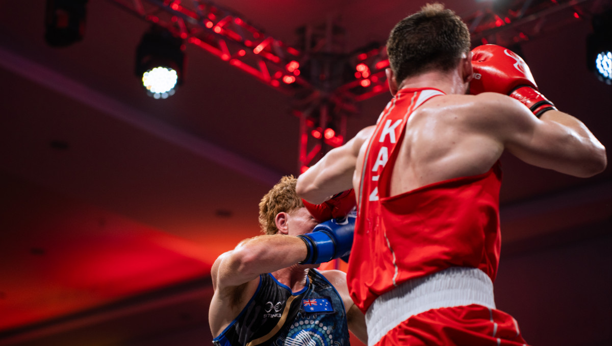 Шесть медалей и досадные поражения. Как Казахстан выступил в пятый день Кубка мира по боксу