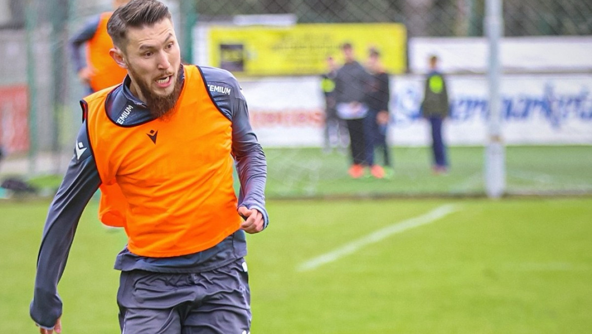 Аймбетов  заинтересовал клубы из России