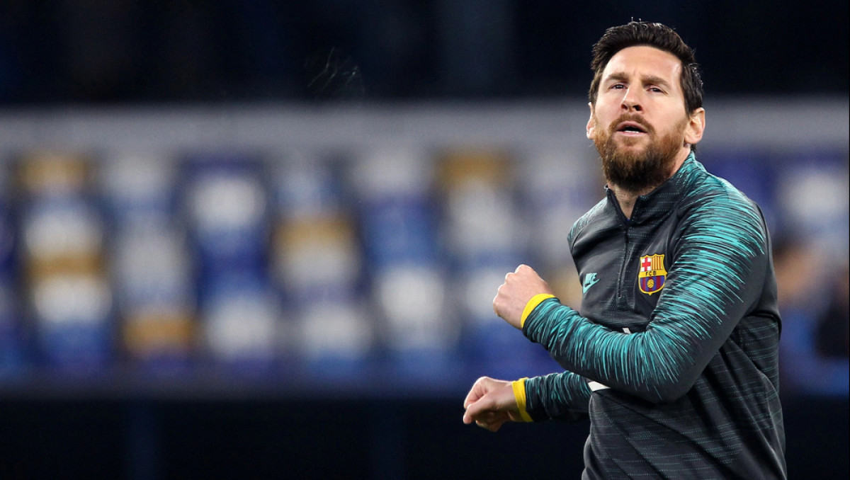 Хави назвал виновного в срыве камбэка Месси в "Барселону"