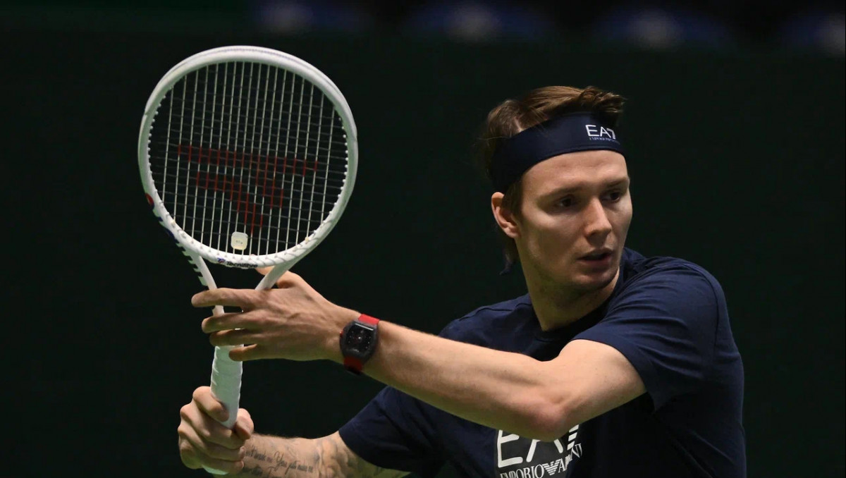 Алесандр Бублик получил награду от ATP