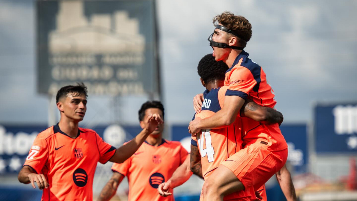 Вице-капитан "Барселоны" принял решение о будущем на фоне интереса грандов