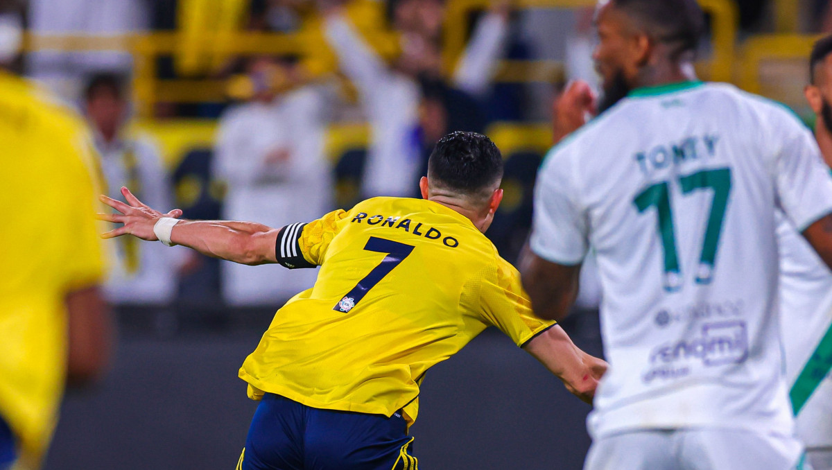 Роналду забил 970-й гол и помог победить "Аль-Насру"