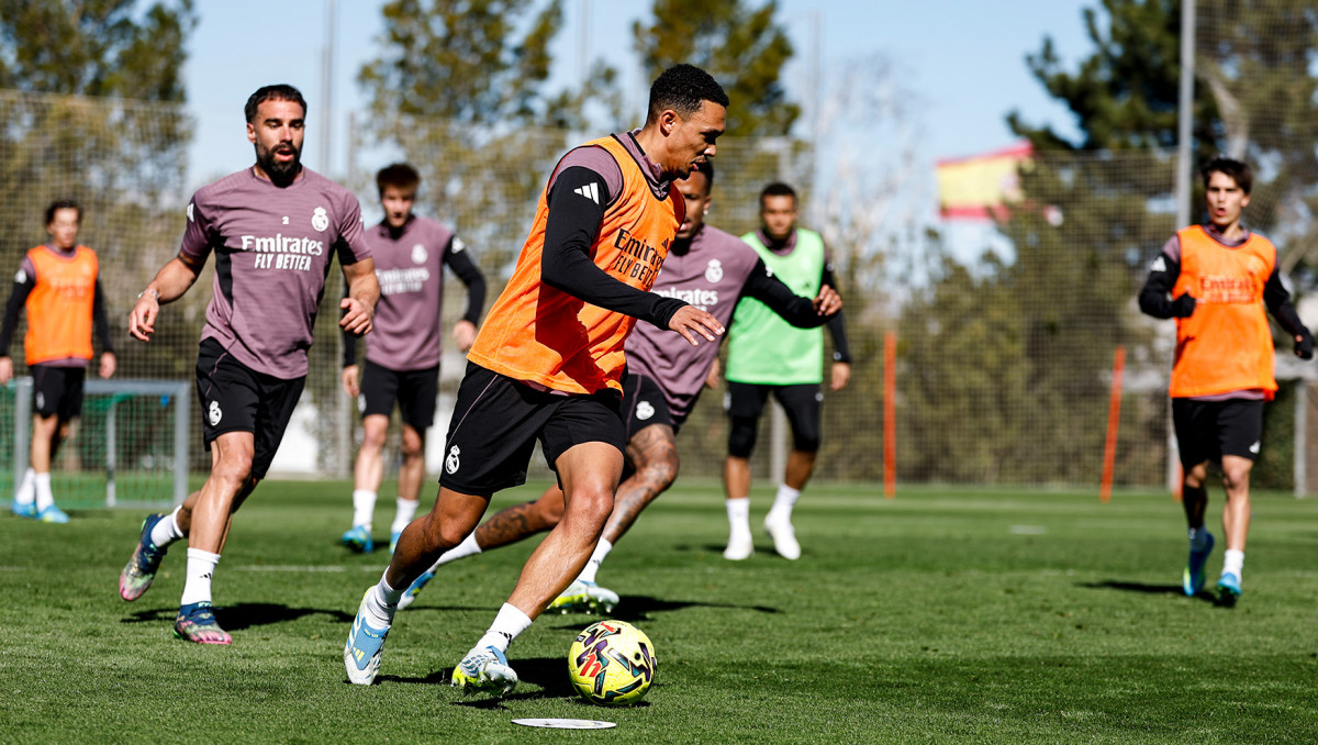 "Как на похоронах": что происходит внутри "Реала" после провалов