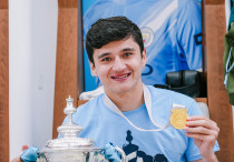 Абдукодир Хусанов. ©x.com/ManCity