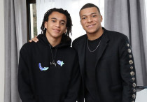 ©instagram.com/ethanmbappe