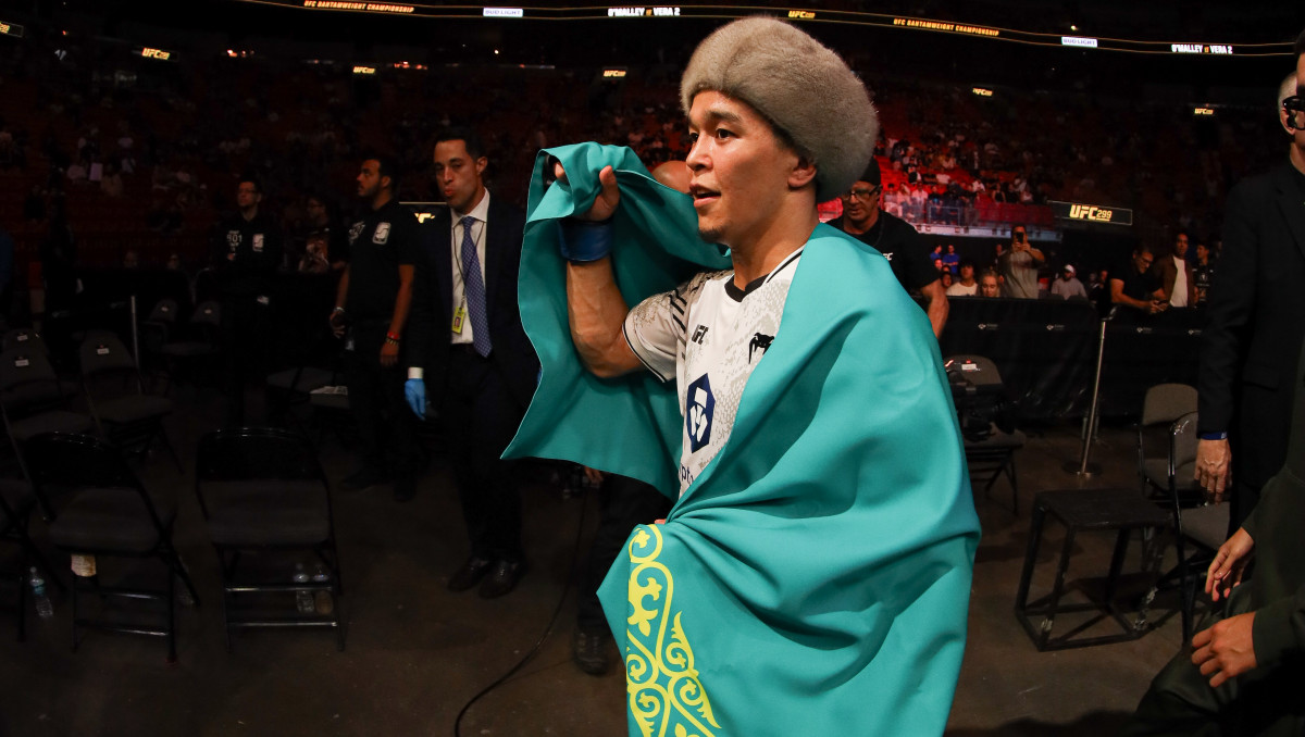 Битва двух казахов и удобное время. Что нужно знать о турнире UFC в Баку?