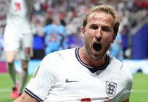 ©x.com/england