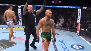 Конор Макгрегор после боя с Максом Холлоуэем на UFC 329. ©Кадр из видео
