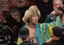 Шавкат Рахмонов в октагоне UFC. ©Vesti.kz/Турар Казангапов