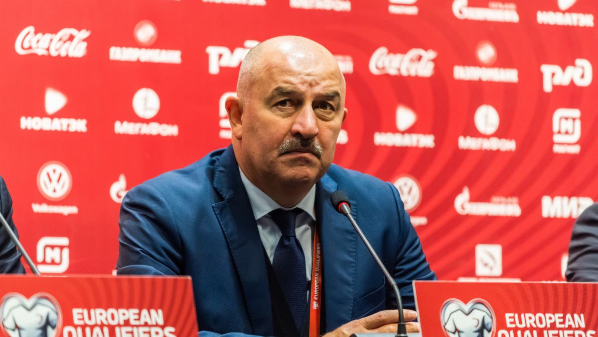 Черчесов раскритиковал тренера сборной Казахстана
