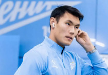 Нуралы Алип. Фото: ©ФК "Зенит"