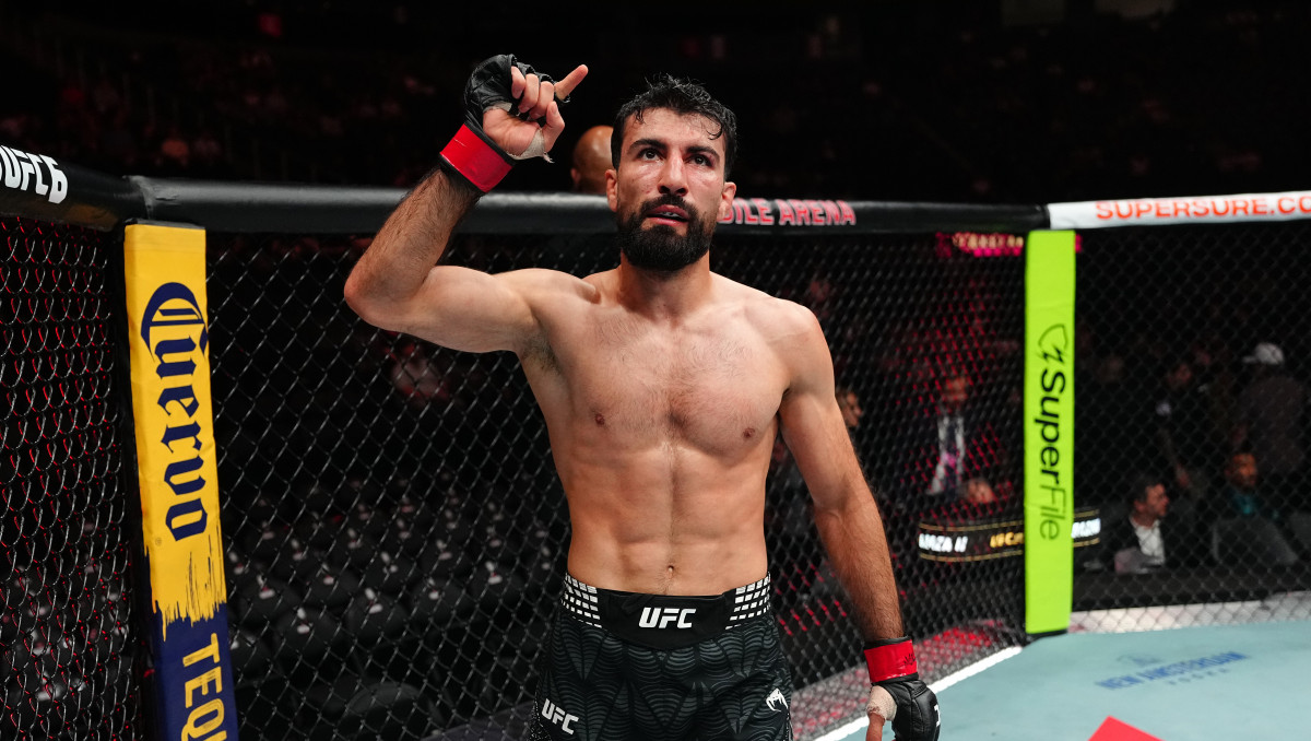 UFC уволил бойца с рекордом 16-0: названа причина