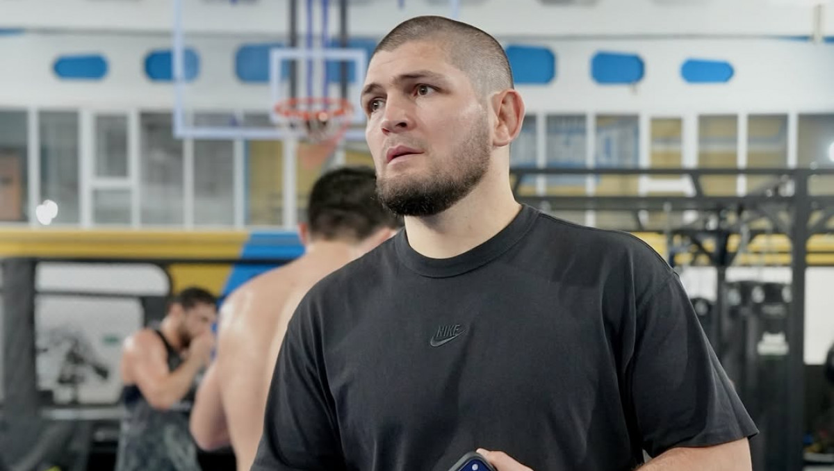 Хабиб Нурмагомедов посетил чемпионат мира по борьбе в Астане