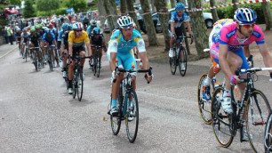 Бозич из "Астаны" стал 11-м на 15-м этапе "Тур де Франс"