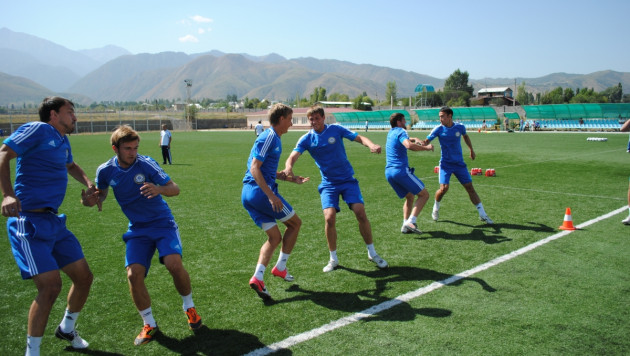 Сборная Казахстана по футболу провела открытую тренировку