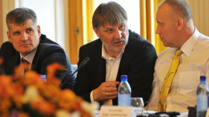 Валерий Тихоненко (в центре). Фото предоставлено пресс-службой БК "Астана"