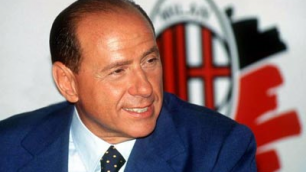 Берлускони принял решение продать "Милан"