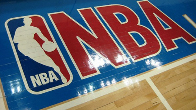 НБА ввела штрафы для игроков-симулянтов