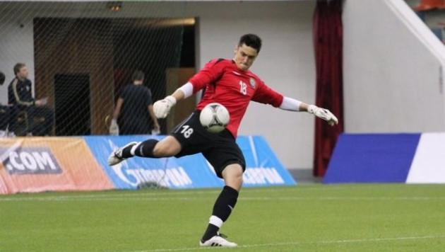 ВИДЕО: Казахстанский вратарь забил гол с 80-ти метров