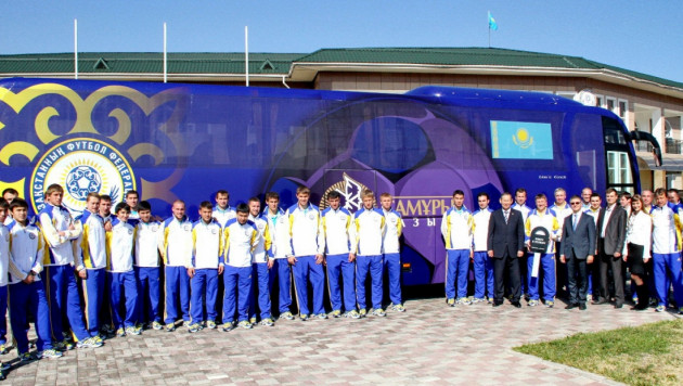 У сборной Казахстана появился новый автобус