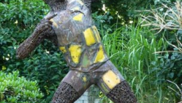 ФОТО: Скульптура Усэйна Болта появилась в Берлине