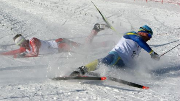Казахстанские лыжники выиграли командный спринт на этапе Кубка мира