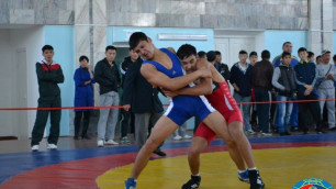 Фото с сайта wrestling.kz