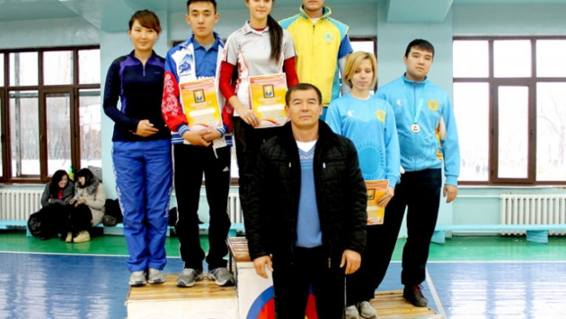 Паралимпийский лучник из России побил рекорд Казахстана