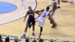 НБА дисквалифицировала игрока за удар ногой соперника (+видео)
