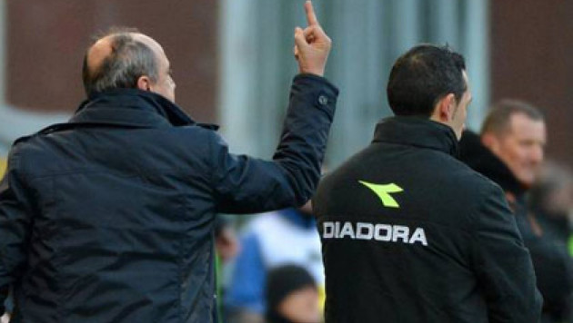 Тренер итальянского клуба дисквалифицирован за оскорбление футболиста