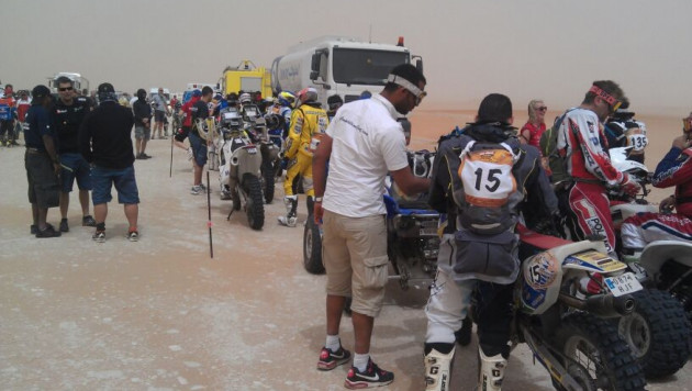 Первый спецучасток для мотоциклов и квадроциклов на гонке в Абу-Даби отменен