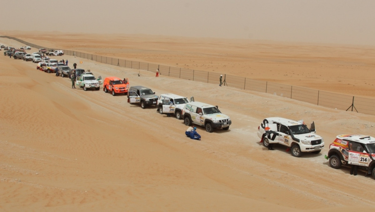 Березовский и Никижев - 16-е на первом этапе Аbu Dhabi Desert Сhallenge-2013 (+фото)