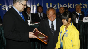 Зульфия Чиншанло получила награду лучшей штангистки мира