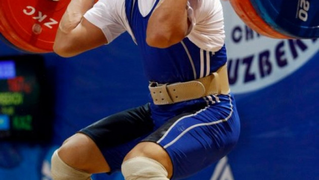 Штангист Аят Амирбеков - серебряный призер чемпионата мира 