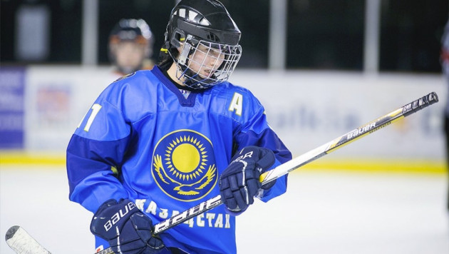 Франция победила Казахстан на женском ЧМ по хоккею