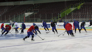 Пять хоккеистов покинули расположение сборной Казахстана