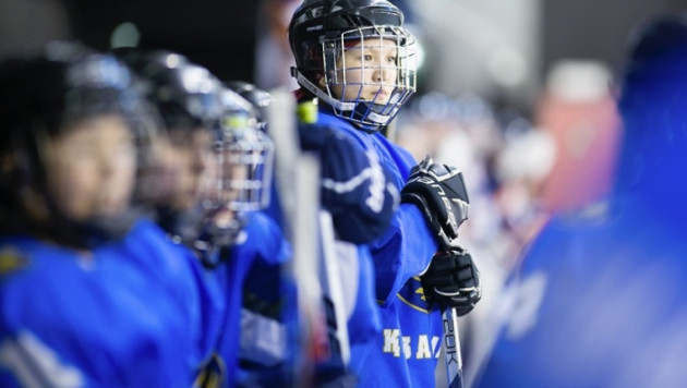 Казахстанские хоккеистки выпали из Топ-10 мирового рейтинга