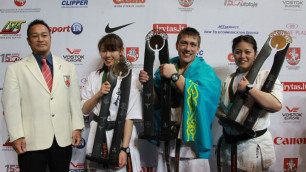 Денис Моисеев (в центре) - победитель Кубка мира по карате в Литве. Фото с сайта Всемирной федерации карате.