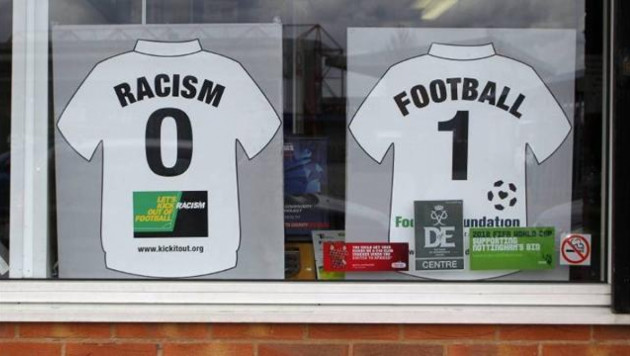 УЕФА утвердил 10-матчевую дисквалификацию для игроков за расизм