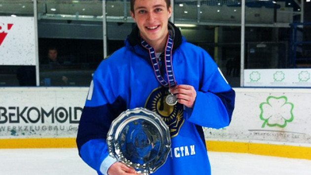 "Барыс" хочет "отобрать" у Крикунова 17-летнего казахстанского хоккеиста