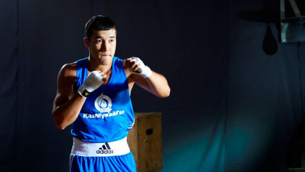 Адильбек Ниязымбетов одолел боксера Astana Arlans в полуфинале чемпионата Азии