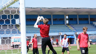 Футболисты "Шахтера" опробовали стадион "Кемаль Стафа" в Тиране (+фото)