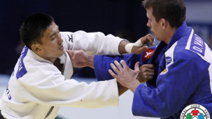 Дастан Ыкыбаев (в белом) на чемпионате мира в Бразилии. Фото с сайта ijf.org